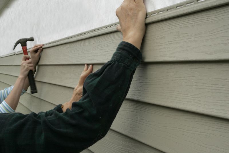 Optimal Seasons for Siding Service